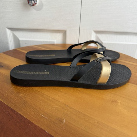 Ipanema Shoes - Ipanema Kirei Black Gold Strappy Sandals Women's Size 8 / 9 Beach Cruise Office